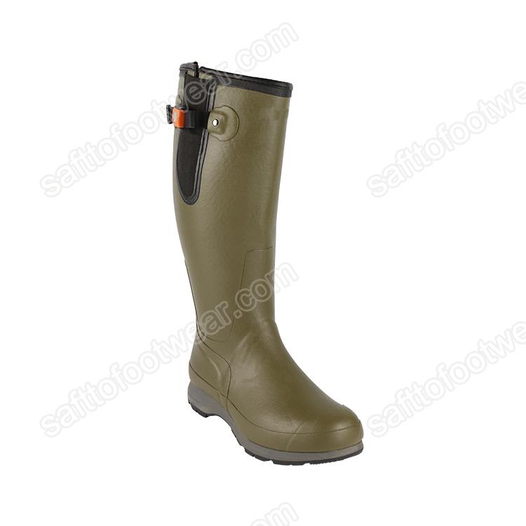 Eco Friendly Rubber Hunting Boots.jpg